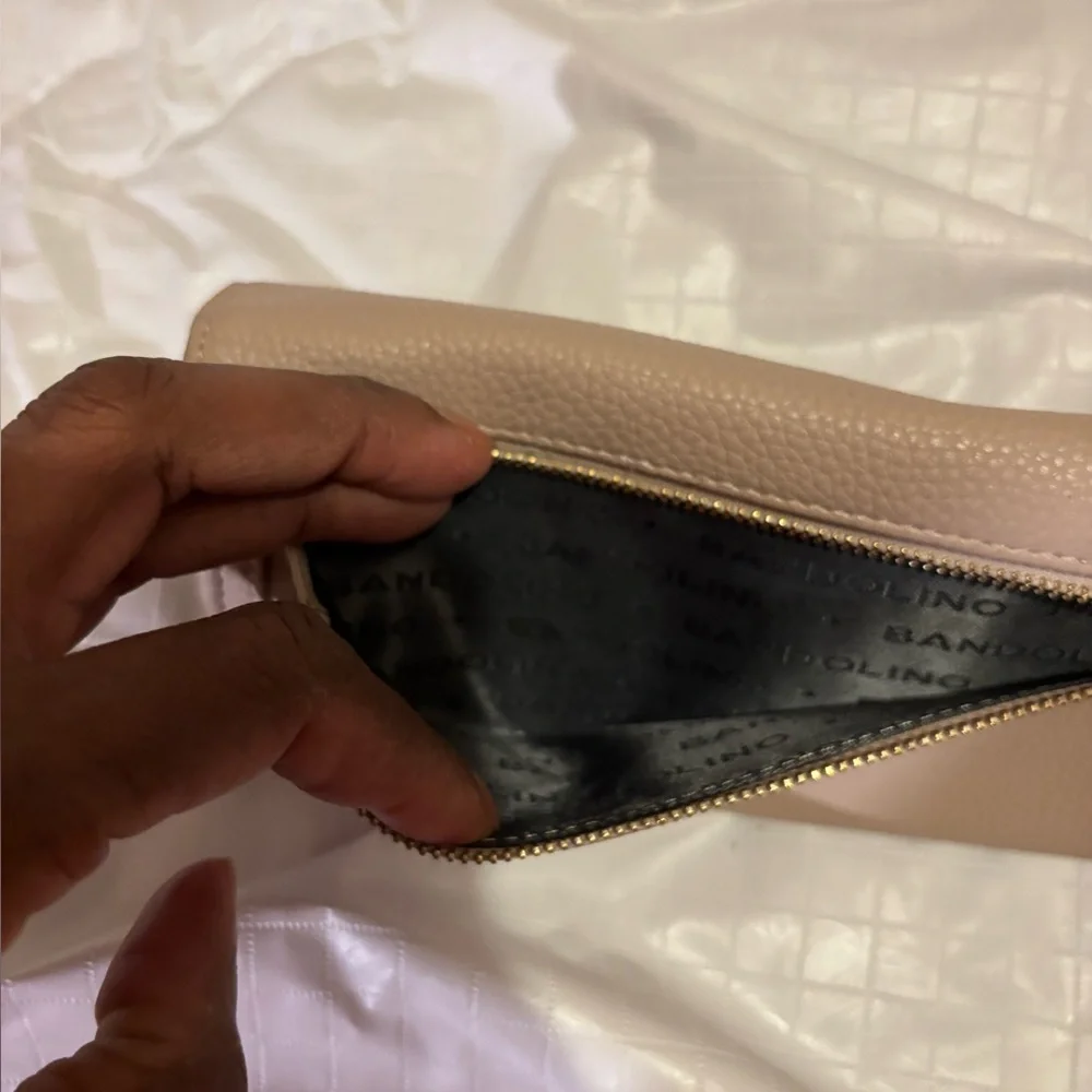 Bandolino Wallet/Wristlet Beige